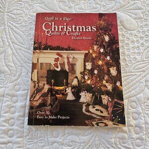 Set Of Vintage Christmas Quilt & Craft Books By Eleanor Burns & Nancy J. Martin
